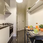 Lapa Cozy Flat With Mezzanine Apartamento Lisboa